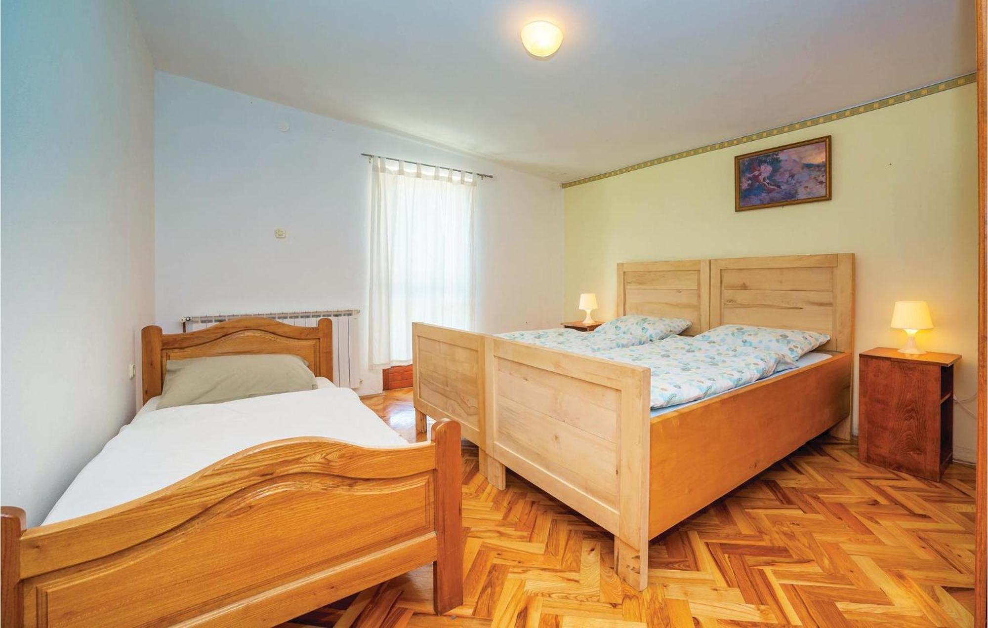 7 Bedroom Pet Friendly Home In Crni Kal Crni Kal  Kültér fotó