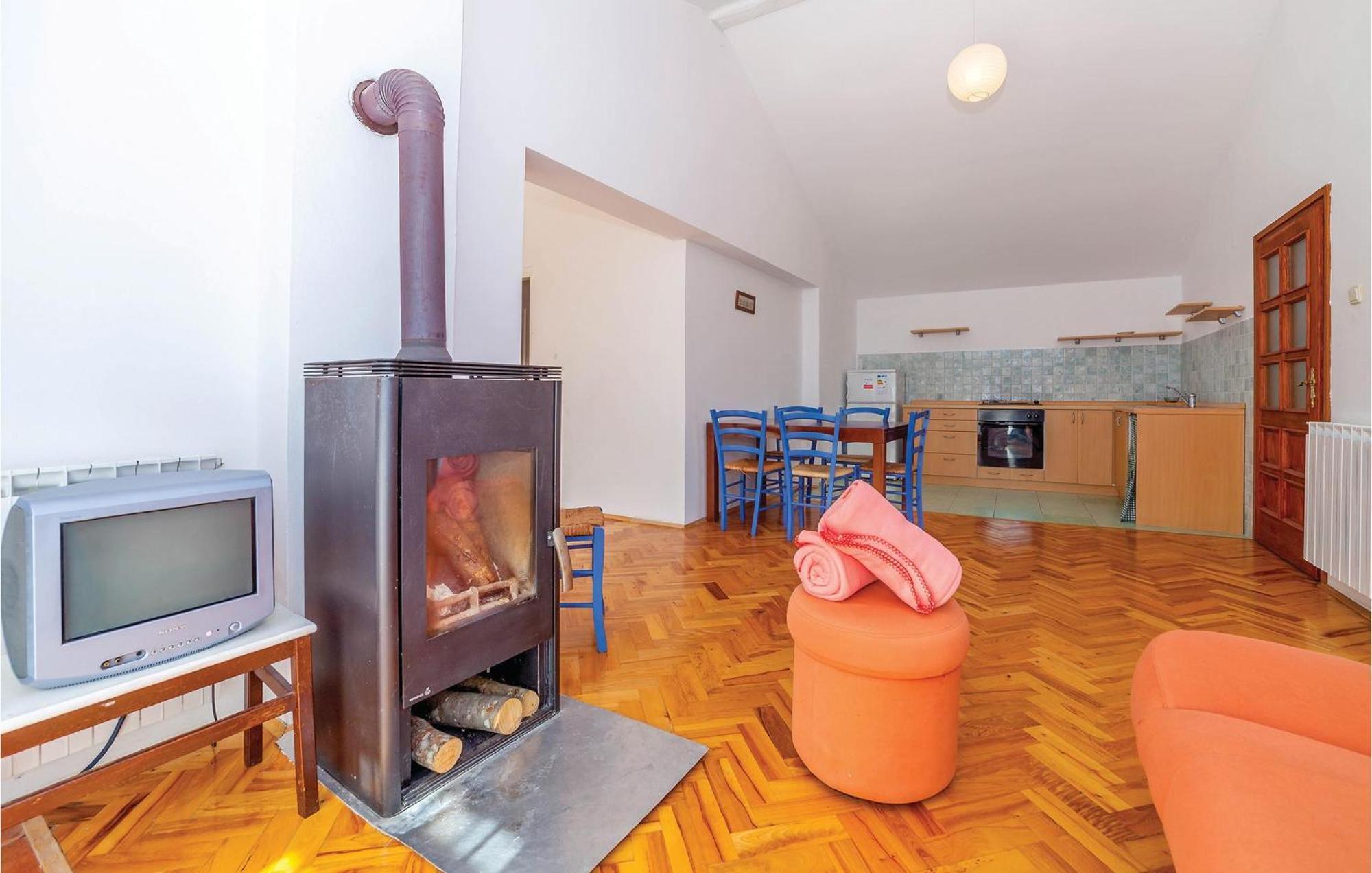 7 Bedroom Pet Friendly Home In Crni Kal Crni Kal  Kültér fotó