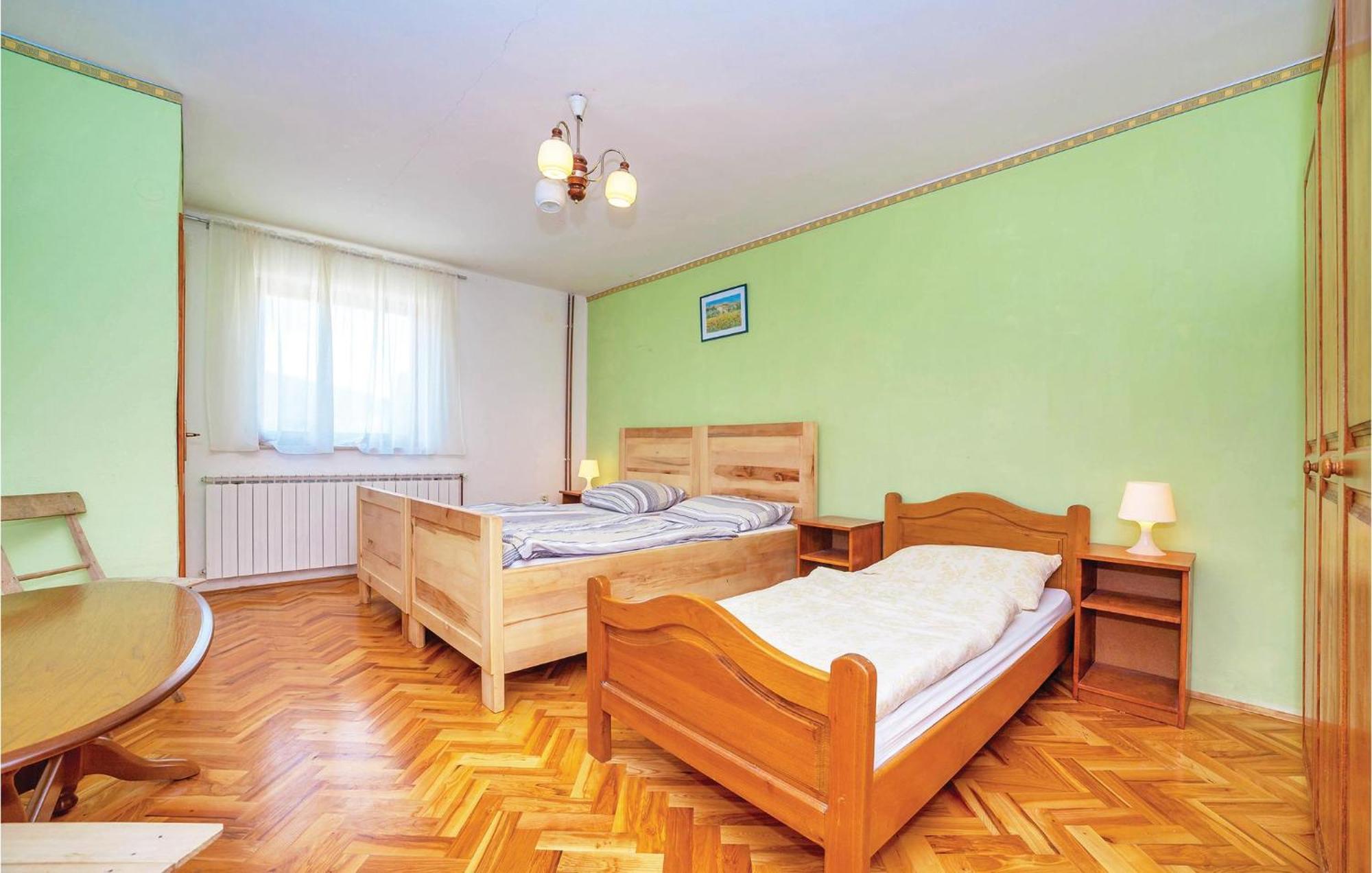 7 Bedroom Pet Friendly Home In Crni Kal Crni Kal  Kültér fotó