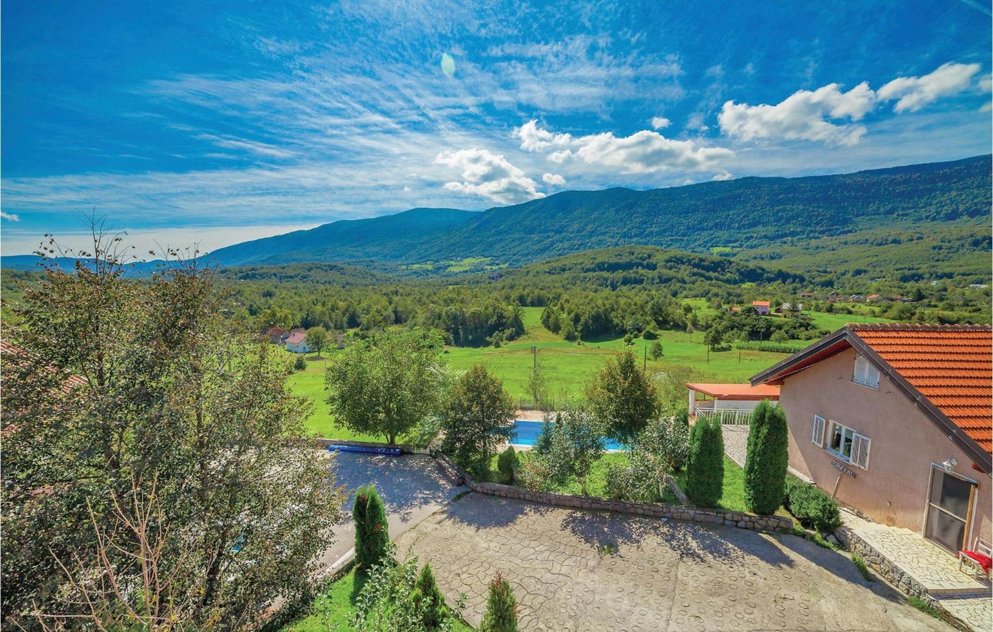 7 Bedroom Pet Friendly Home In Crni Kal Crni Kal  Kültér fotó