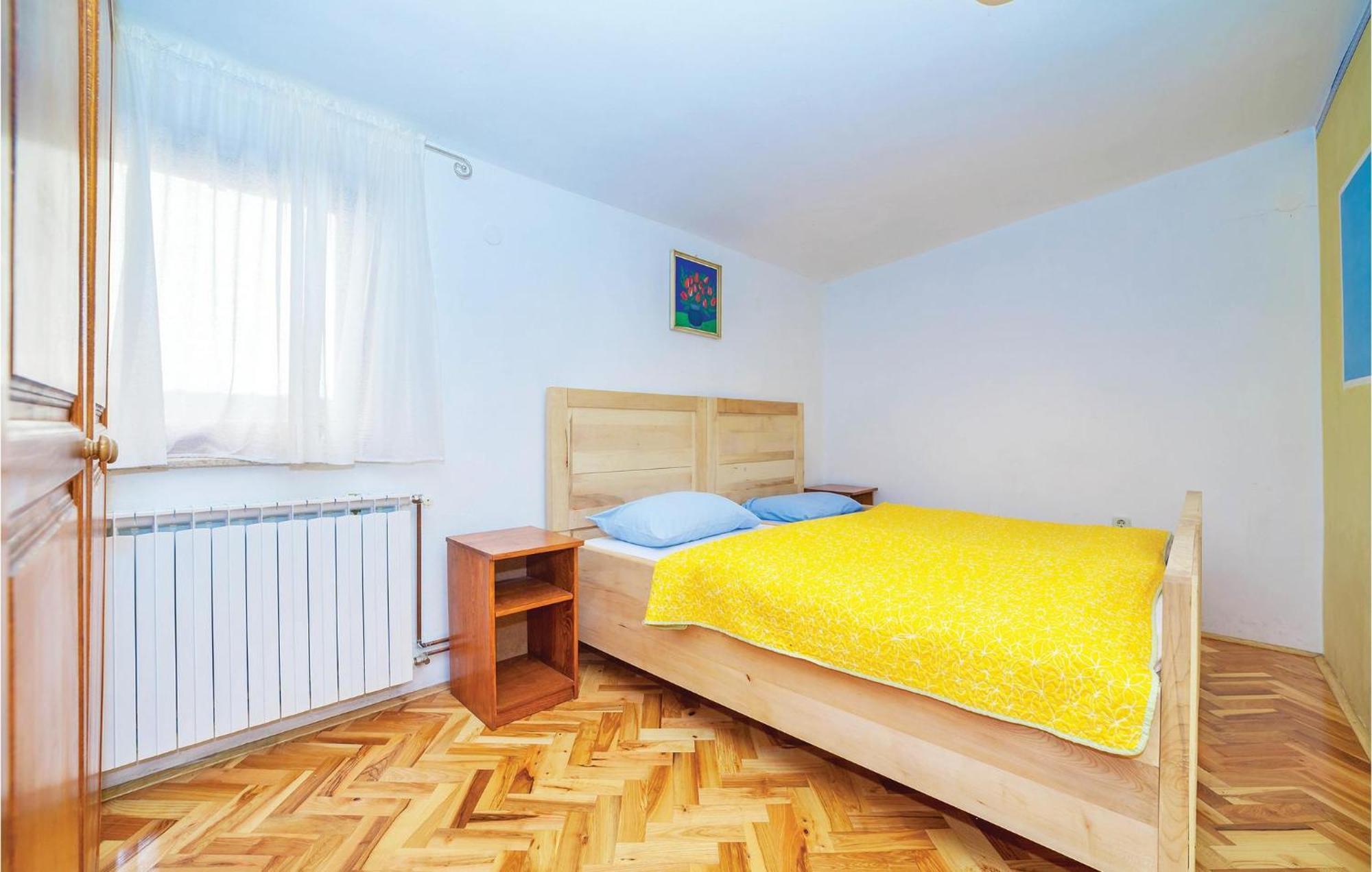 7 Bedroom Pet Friendly Home In Crni Kal Crni Kal  Kültér fotó