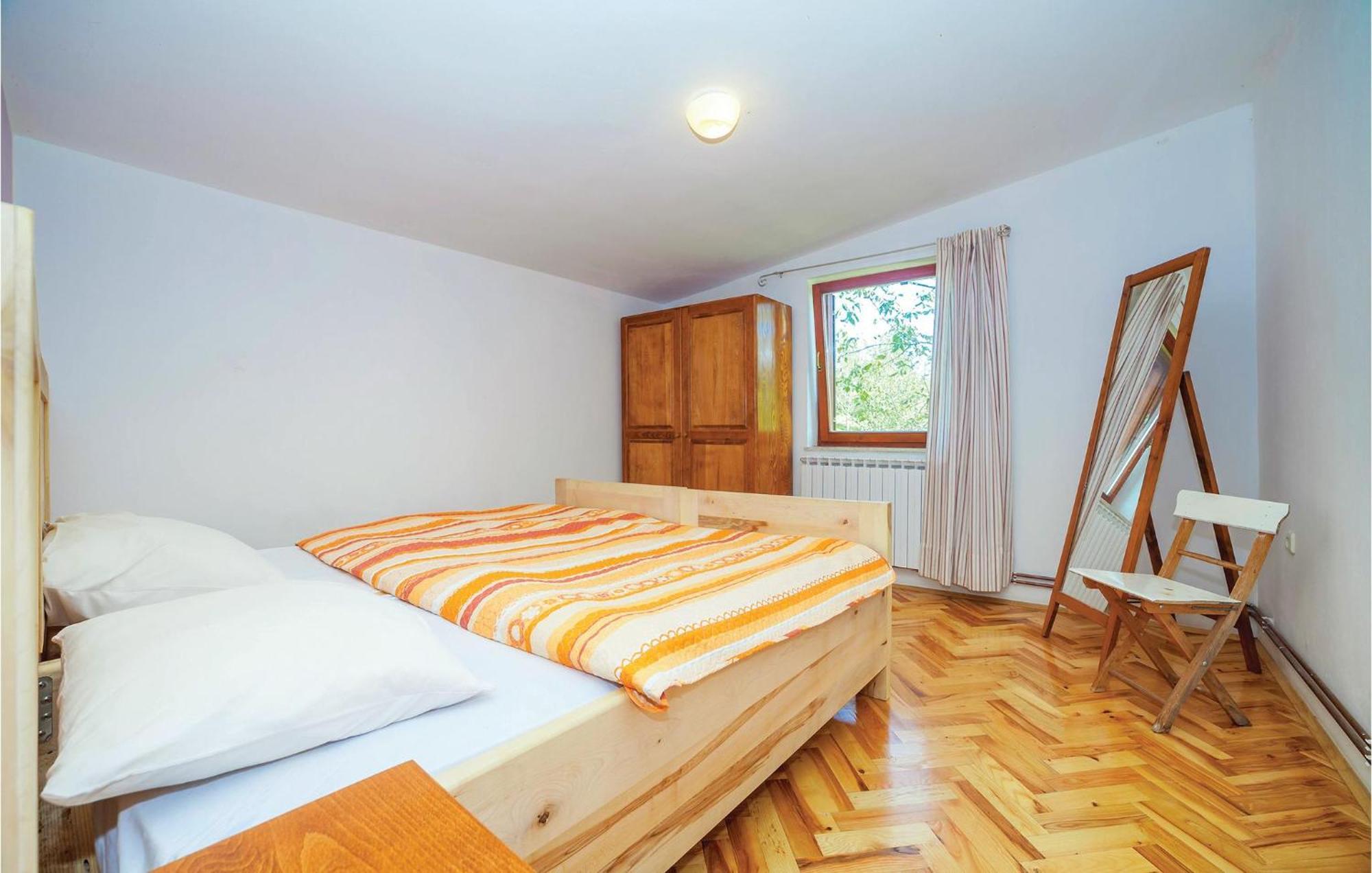 7 Bedroom Pet Friendly Home In Crni Kal Crni Kal  Kültér fotó