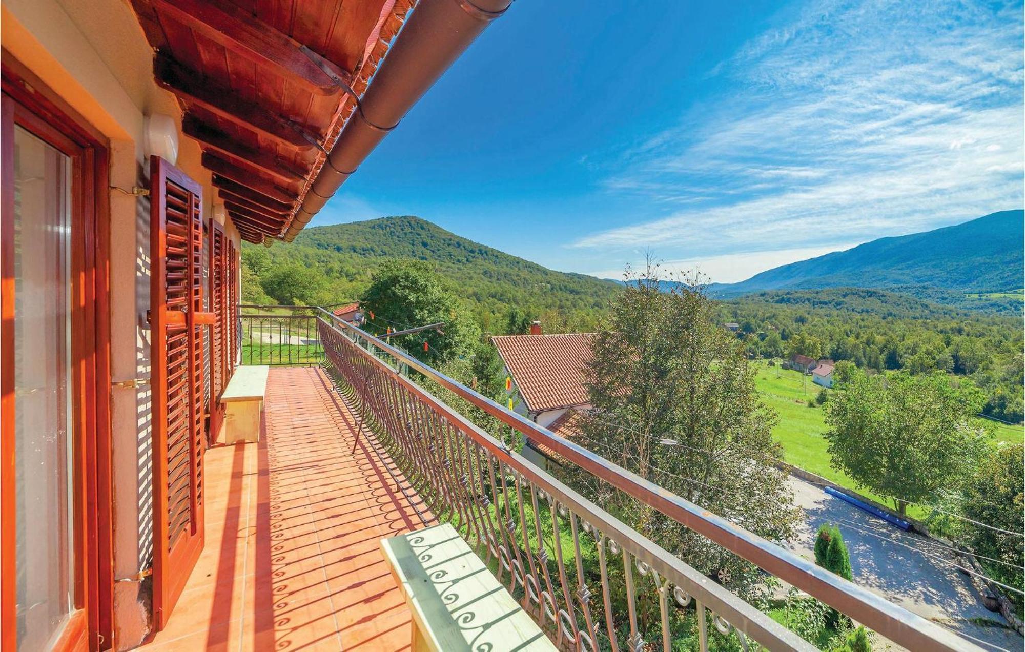 7 Bedroom Pet Friendly Home In Crni Kal Crni Kal  Kültér fotó