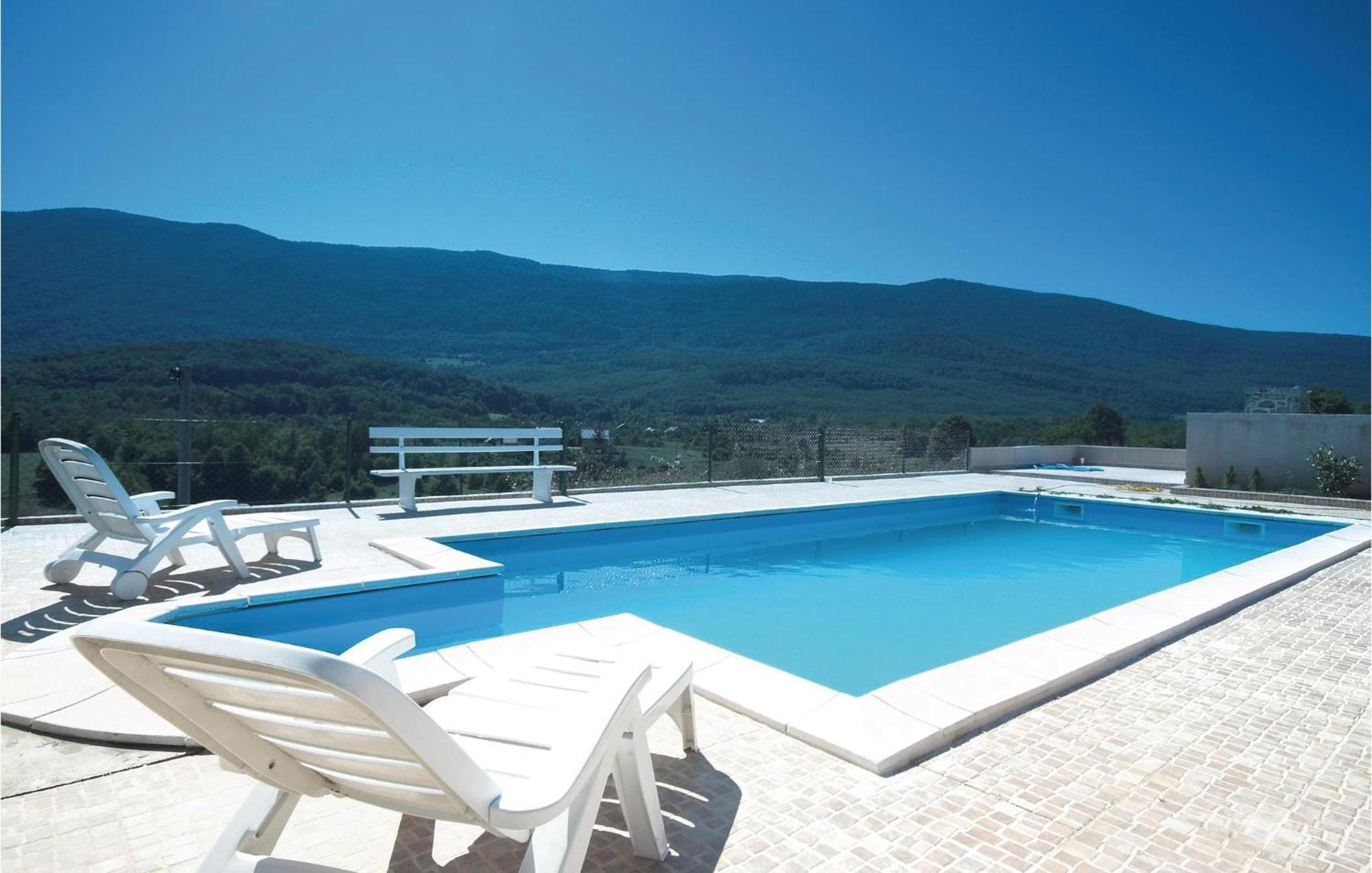 7 Bedroom Pet Friendly Home In Crni Kal Crni Kal  Kültér fotó
