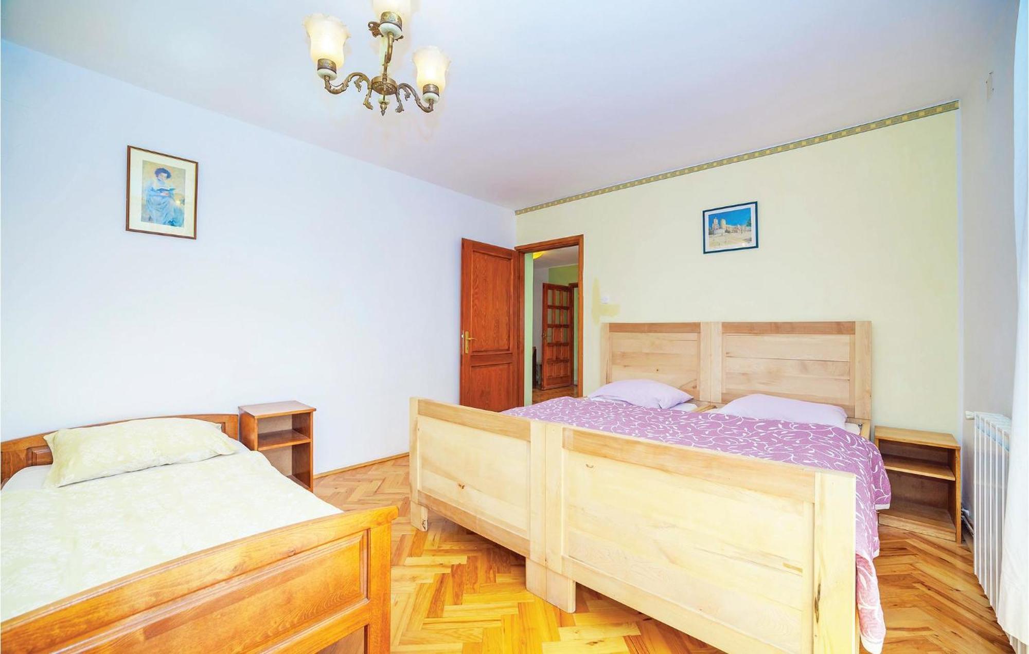 7 Bedroom Pet Friendly Home In Crni Kal Crni Kal  Kültér fotó
