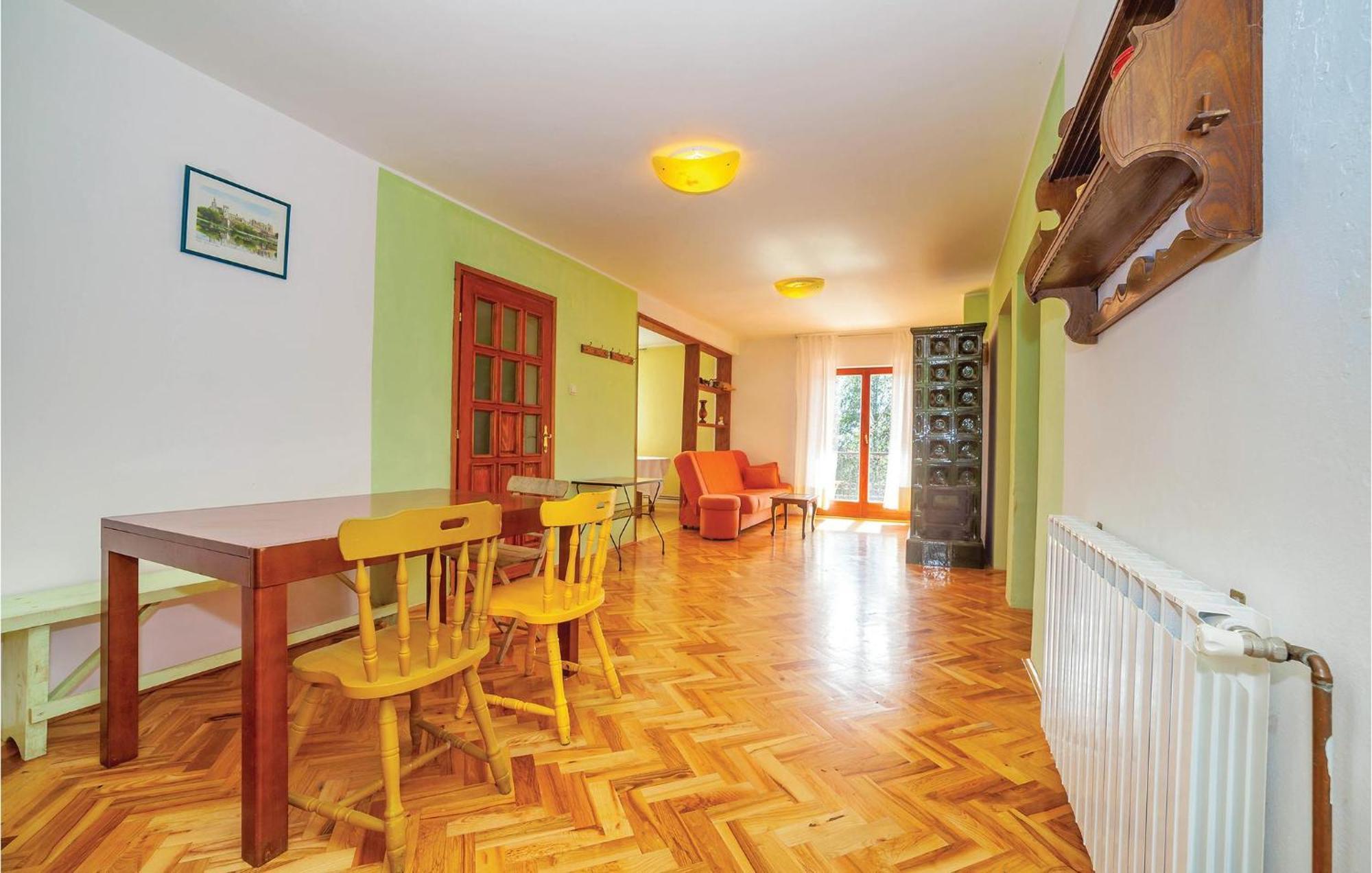 7 Bedroom Pet Friendly Home In Crni Kal Crni Kal  Kültér fotó