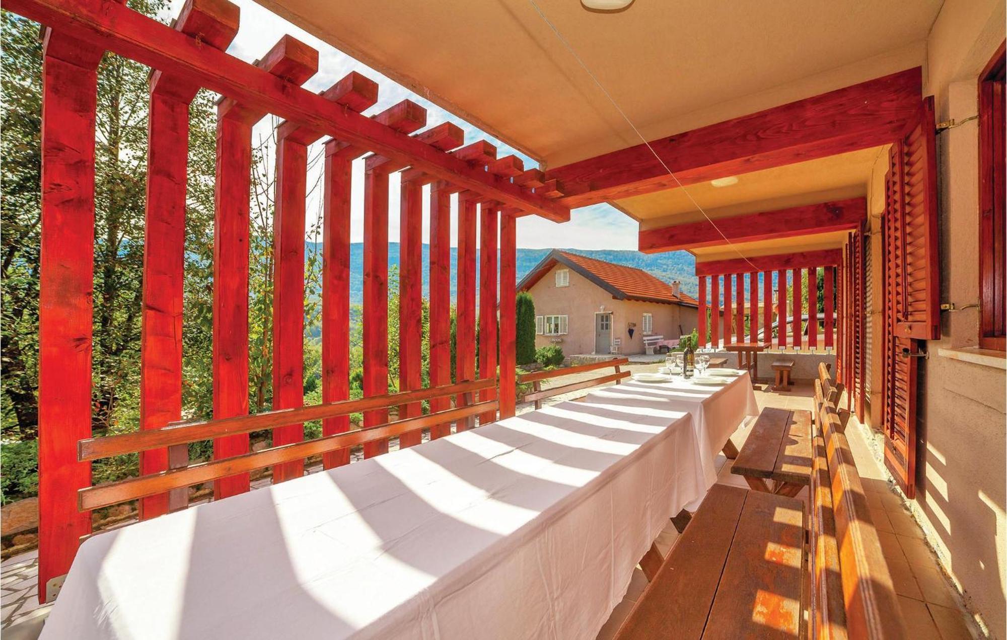 7 Bedroom Pet Friendly Home In Crni Kal Crni Kal  Kültér fotó